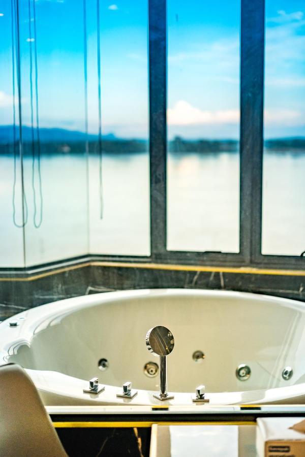 Mekong Heritage Hotel Nakhon Phanom Exterior photo